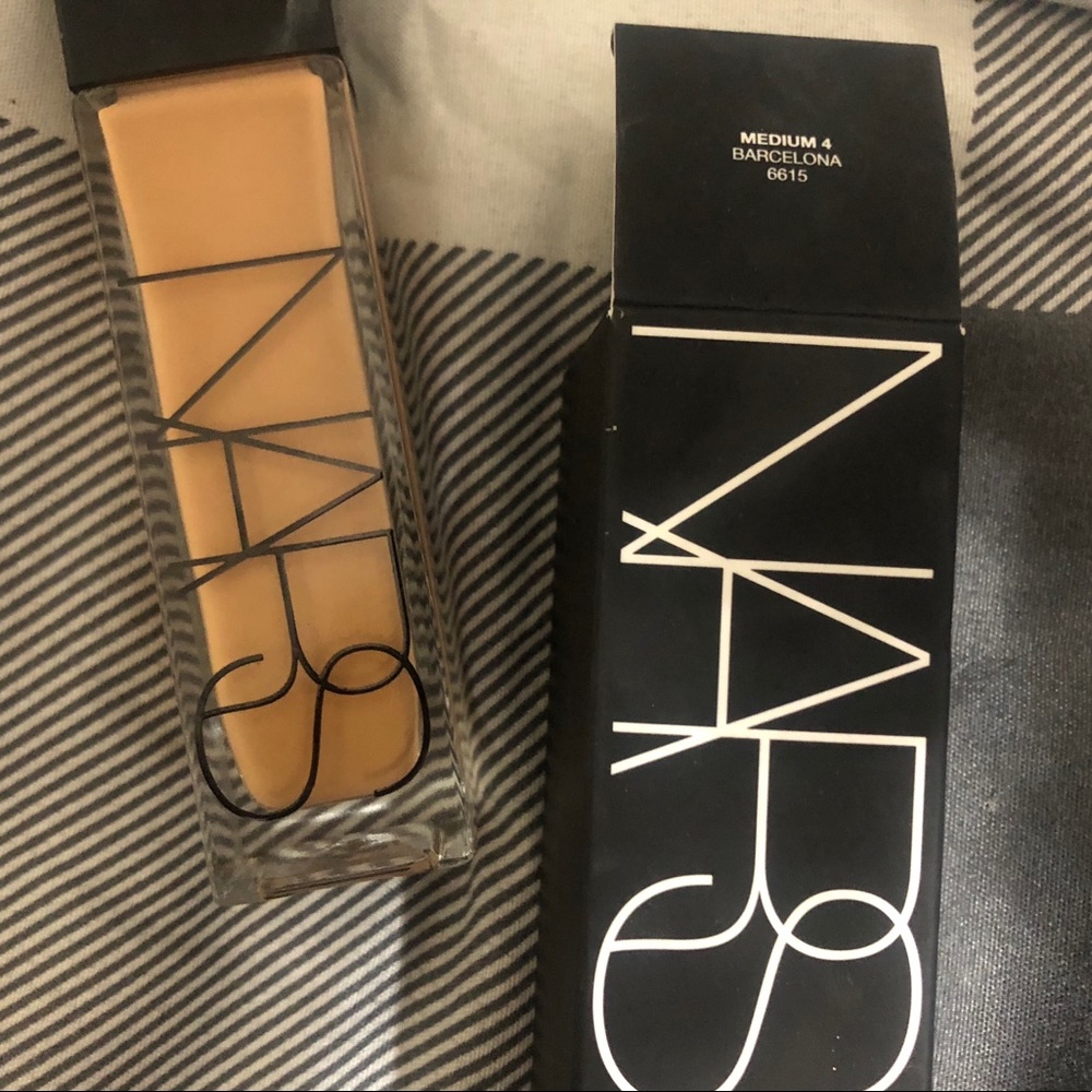 NARS Natural Radiant Long wear Foundation